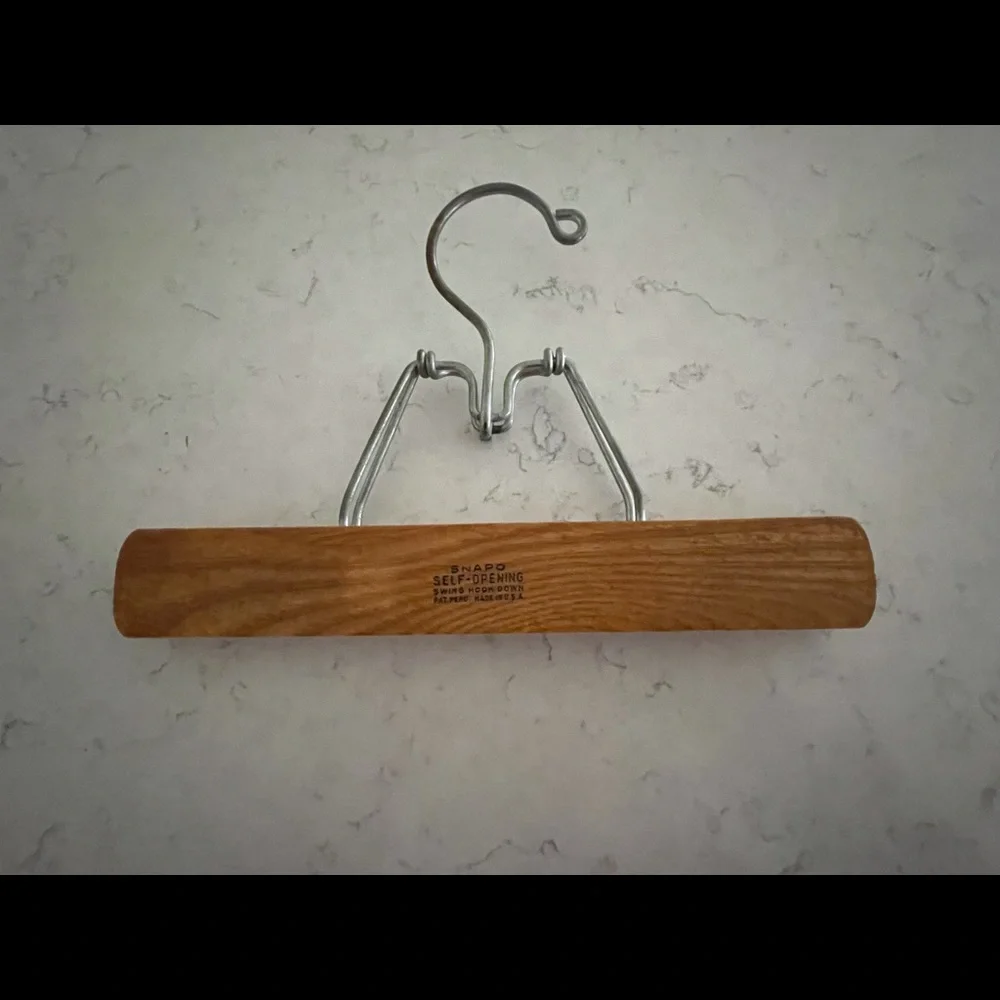 Vintage Snapo Self-Opening Pants/Skirt Hanger